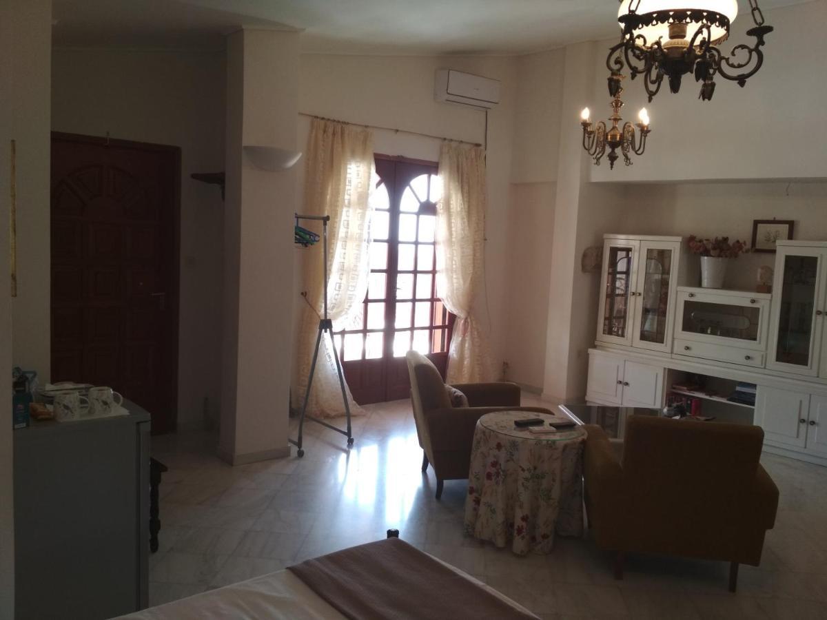 阿纳维索斯 Saronic View旅馆 外观 照片